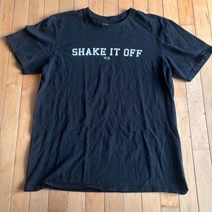 Taylor Swift Shake It Off Tee size M